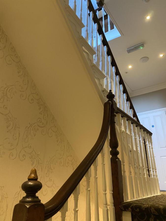 كارديف Number One Hundred Bed And Breakfast المظهر الخارجي الصورة